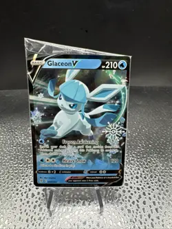 Pokemon TCG Glaceon V Holo Ultra Rare Card 40/203 Sealed Evolving Skies Mint NM - Image 1