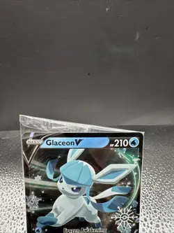 Pokemon TCG Glaceon V Holo Ultra Rare Card 40/203 Sealed Evolving Skies Mint NM - Image 3