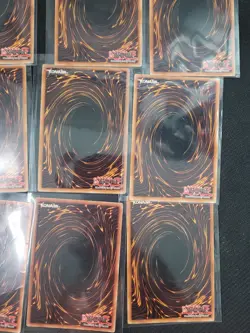 Yu-Gi-Oh! Huge Vintage Collection! Dark Magician Blue Eyes White Dragon BLS - Image 4