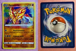 Zamazenta 102/185 Holo Amazing Rare | Vivid Voltage | 2020 Pokemon TCG Card | NM - Image 3