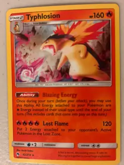 💥Typhlosion 42/214 Holo Lost Thunder Pokemon Trading Card Game - Image 1