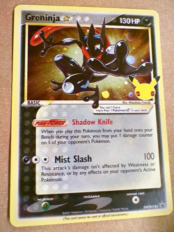 Pokemon TCG - Greninja Gold Star Holo Promo SWSH144 - CELEBRATIONS - - Image 1