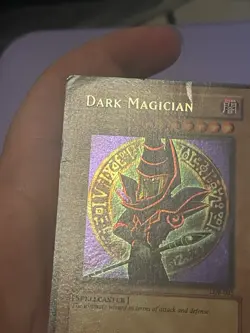 Yugioh Dark Magician LOB-005 Ultra Rare WAVY! - Image 3