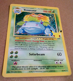 Venusaur 15/102 Classic Collection Celebrations: Classic Collection Pokemon - Image 1