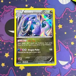 Goodra 77/119 Holo Rare Phantom Forces Pokemon Holo lp - Image 1