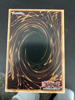 Yu-Gi-Oh! TCG Dark Magician Unlimited Edition Ultra Rare YGLD-ENB02 - Image 5