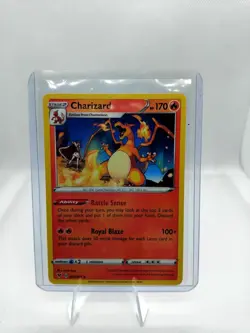 Charizard 025/185 Rare Vivid Voltage Pokemon Near Mint - Image 1
