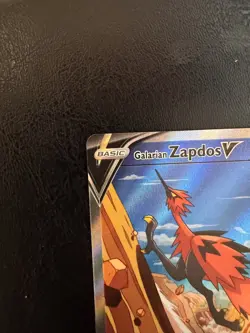 Pokemon TCG Galarian Zapdos v Alternate Art Chilling Reign Card 174/198 - Image 3