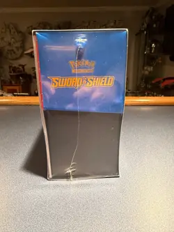 Pokemon Sword and Shield Elite Trainer Box Zamazenta - Image 5