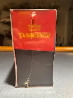 Pokemon Sword and Shield Elite Trainer Box Zacian - Image 3