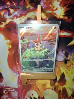 Pokemon Victini SVP 208 Illustration Rare Schwarze Blitze Deutsch Promo Karte NM - Image 1