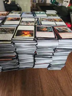 6000+ Magic the Gathering MTG Bulk Common Uncommon Foil Lrg Flat Rate Box Lot 1 - Image 1