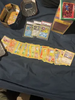 Wizards Vintage Pokemon & Yu-Gi-Oh! Cards Base Set Charizard Blue-Eyes - Image 3