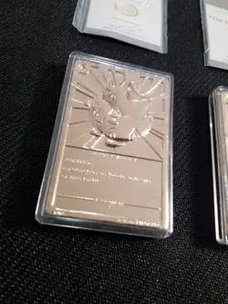 23k Gold Plated Mewtwo & Togepi Pokemon Burger King 1999 Metal Trading Card - Image 4