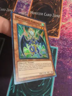 Yu-Gi-Oh! Dragunity Partisan HA04-EN045 Super Rare 1st Edition NM a1/ - Image 2