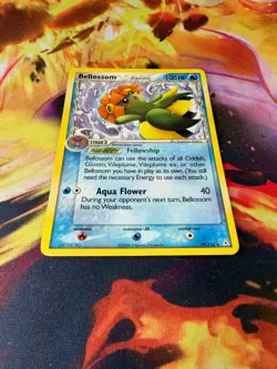 Bellossom 19/110 LP-DMG Non Holo Rare Holon Phantoms 2006 Pokemon TCG - Image 2