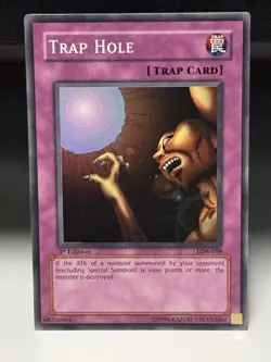 Trap Hole LOB-058 The Legend of Blue Eyes White Dragon 1st Edition Super Rare #3 - Image 1