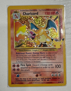 2021 Pokemon SWSH Celebrations Charizard Classic Collection #4/102 - Image 1