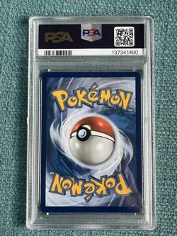 Umbreon - 17/17 - Celebrations - Classic Collection - Pokemon Card - PSA 10 - Image 2