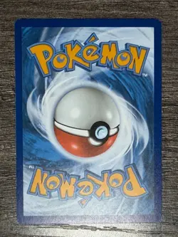 POKEMON FULL ART PIKACHU 005/025 RARE CELEBRATIONS 2021 LP + ARCEUS SLEEVE - Image 2