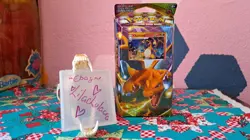 Pokemon TCG Sword & Shield Vivid Voltage Charizard Theme Deck - Image 1