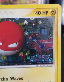 [LP] Swirl! English Voltorb 80/109 Team Rocket Returns Reverse Holo 2004 Pokemon - Image 4