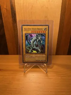 Blue-Eyes White Dragon SKE-001 Holo Yu-Gi-Oh! Card 1996 Konami TCG English - Image 4
