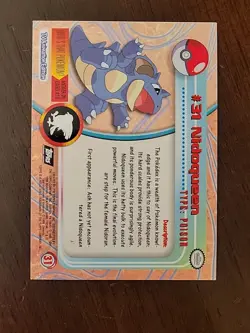 LP! Targets HOLO Foil #31 Nidoqueen Topps Pokemon Black Label Series 1 - Image 2