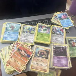 20+ guaranteed Vintage and Mid era Pokemon card lot Vintage Y2k Vtg limited - Image 1