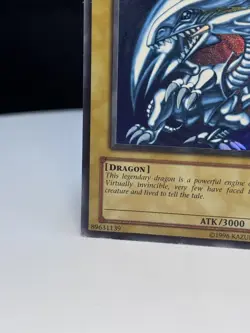 * BLUE-EYES WHITE DRAGON * 1ST EDITION HOLOGRAPHIC (ORIGINAL ART) YUGIOH! - Image 4