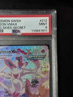 Sylveon VMAX 212/203 - PSA 9 - Pokemon Evolving Skies - Image 4