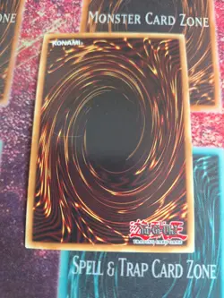 Yu-Gi-Oh! Legendary Knight Critias DLCS-EN002 Green Ultra Rare 1st Edition NM - Image 3