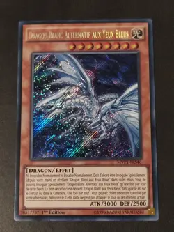Yu-Gi-Oh ! - Dragon Blanc Alternatif aux Yeux Bleus - MVP1-FRS46 - Secret Rare - Image 1