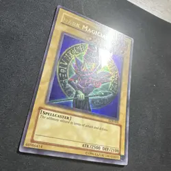 Yugioh Dark Magician LOB-005 Ultra Rare OG Print NM Original Print - Image 2