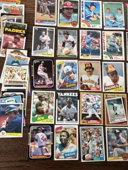Lot of 100 HOF Baseball Cards from 80s Reggie Ryan Bench Brett Koufax Rickey + - Image 3