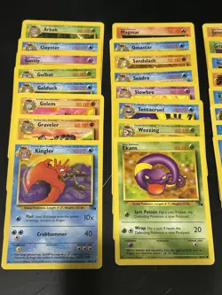 Complete Fossil Set Commons And Uncommons MP Vintage Pokemon Cards 32 Cards - Image 2