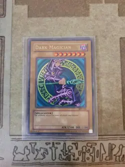 YUGIOH DARK MAGICIAN SDY-006 ULTRA UNLIMITED ED LP - Image 1