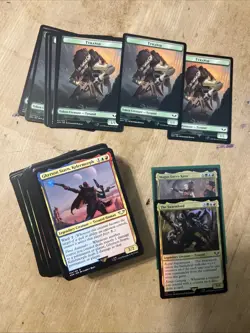 MTG Universes Beyond: Warhammer 40K - Tyranid Swarm Commander Deck - Image 1
