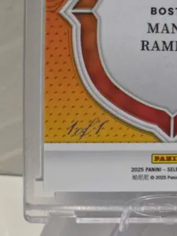 2025 Panini Select - Select Certified Manny Ramirez #17 Gold Vinyl 1/1 Red Sox - Image 3