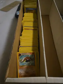 WOTC POKEMON LOT OVER 500 CARDS MIXED CONDITION NM-DMG (Mainly Mp) - Image 1