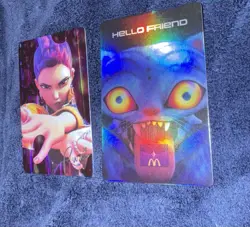 ULTRA RARE Rumi Jinu HANDS Holographic McDonald’s PURPLE BACK + Holo Code Card - Image 2