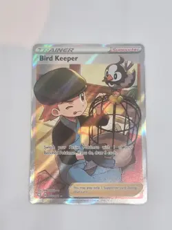 Pokemon TCG Bird Keeper Shining Fates 066/072 Holo Ultra Rare - Image 2