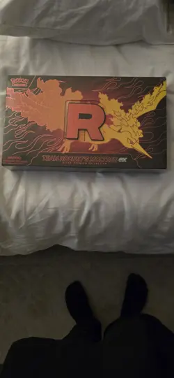 Pokemon Team Rocket's Moltres ex Ultra-Premium Collection Box 18 Booster Packs - Image 1