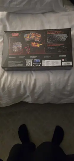 Pokemon Team Rocket's Moltres ex Ultra-Premium Collection Box 18 Booster Packs - Image 2