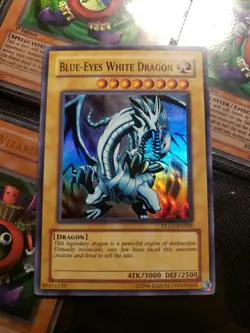 Yu-Gi-Oh! Blue-Eyes White Dragon DLG1-EN002 Super Rare - Image 1