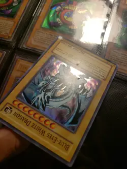 Yu-Gi-Oh! Blue-Eyes White Dragon DLG1-EN002 Super Rare - Image 3