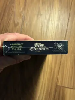 2025 Topps Marvel Studios Chrome - Hobby Box - Factory Sealed Brand New ✅ - Image 4