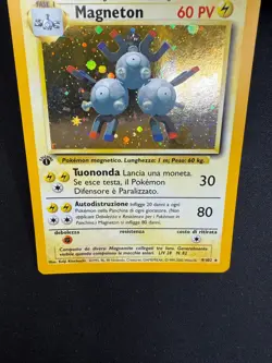 Pokemon Magneton 9/102 Set Base Rara Holo Prima Edizione Wizards ITA Vintage - Image 3