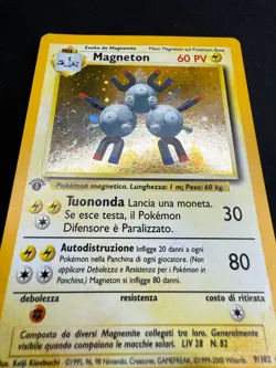 Pokemon Magneton 9/102 Set Base Rara Holo Prima Edizione Wizards ITA Vintage - Image 4