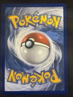 2021 POKEMON CELEBRATIONS PIKACHU 005/025 HOLO RARE - Image 2